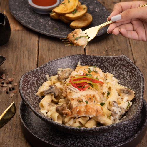 CHICKEN ALFREDO