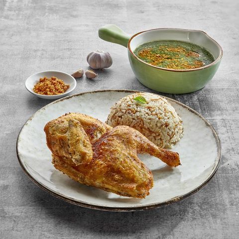 Molokhia with chicken me7amara