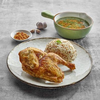 Molokhia with chicken me7amara