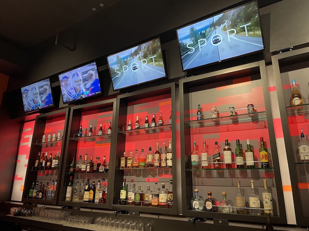 Wxyz Lounge