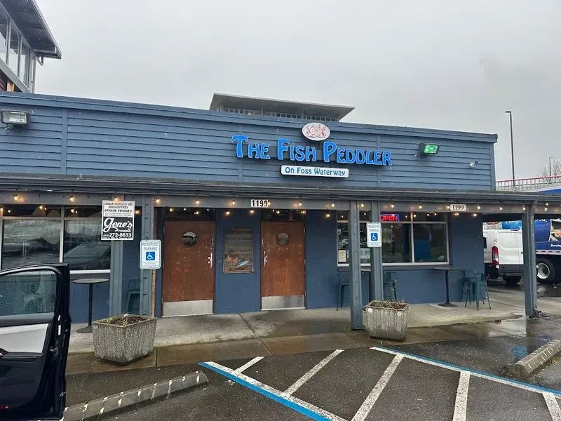 The Fish Peddler Restaurant on Foss Waterway