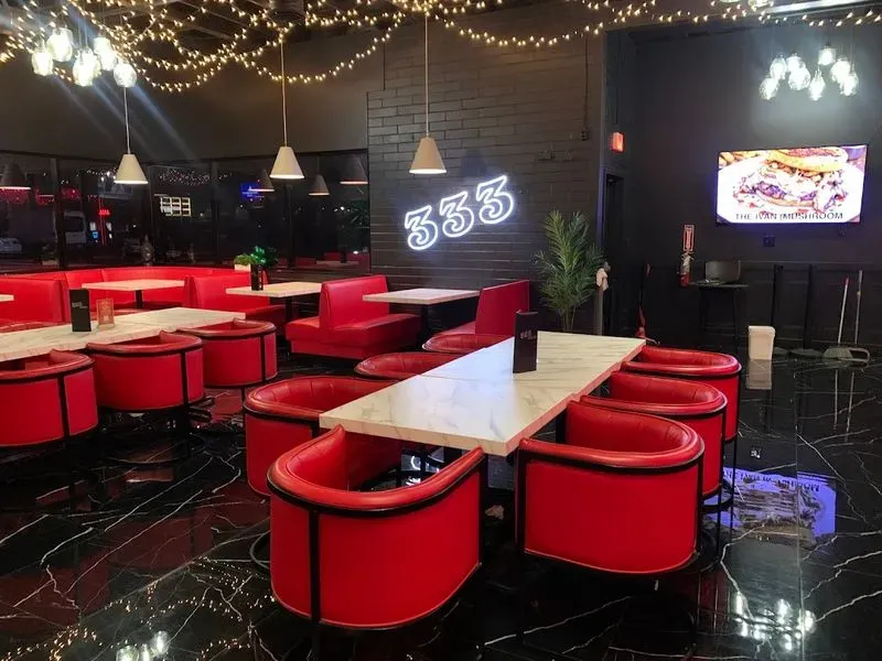 333 Lounge