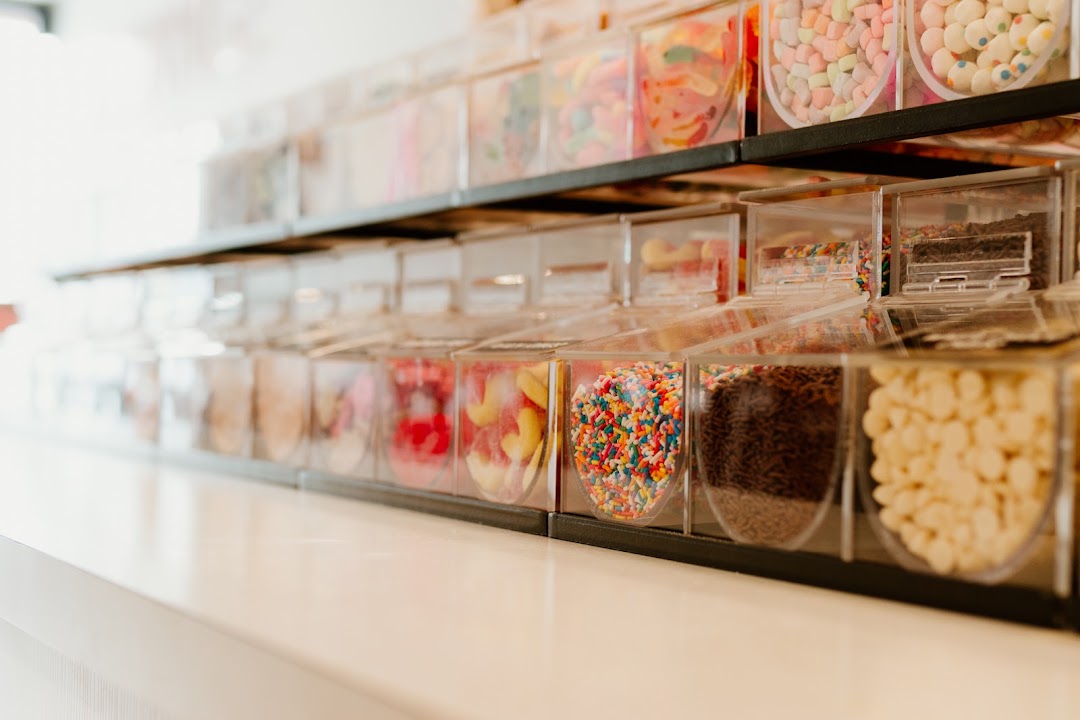 Photo of 32 Below Frozen Yogurt & More