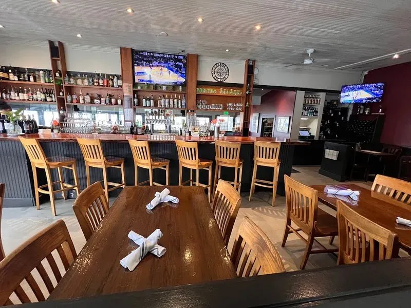 Doc's Marina Grill