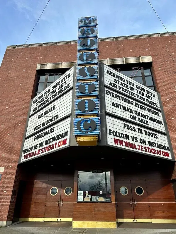 Majestic Bay Theatres