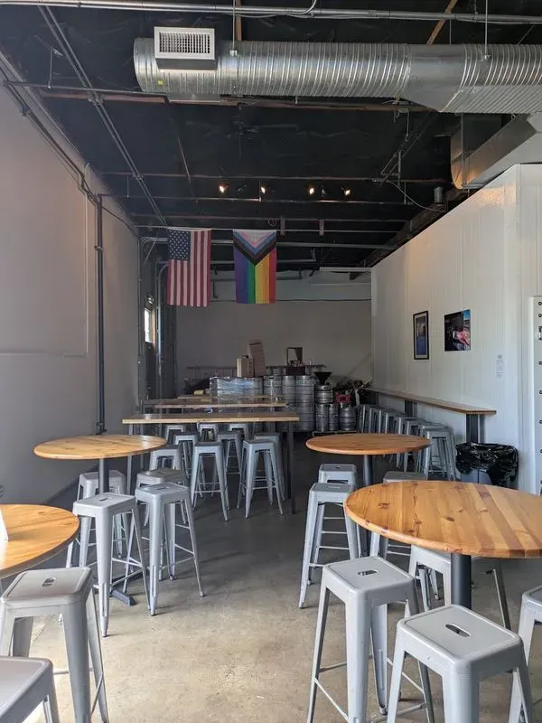 Logan Brewing Company - Kent Taproom