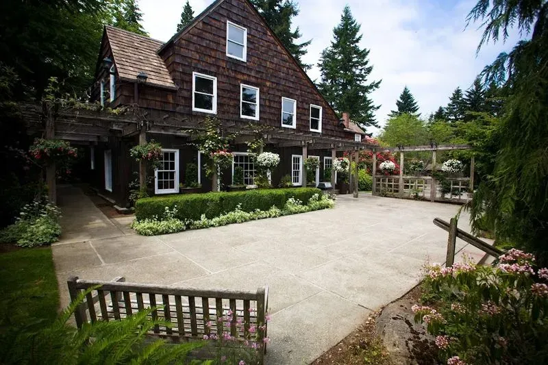 Robinswood House - Premier Properties