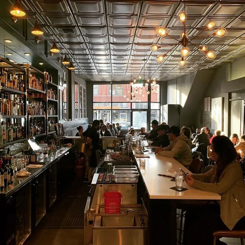 Perry's Cocktail Bar