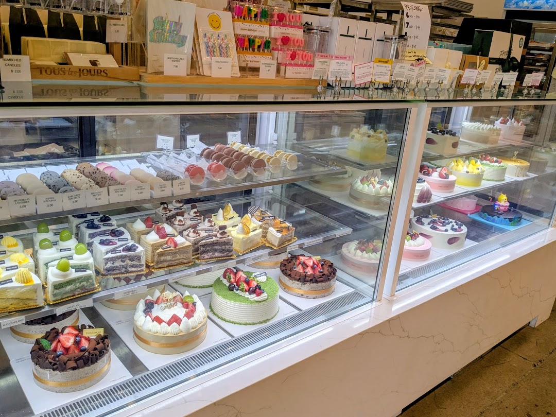 Photo of Tous les Jours Bakery Café - Redmond