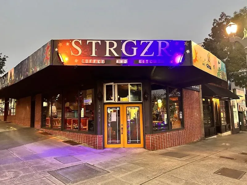 STRGZR Coffee and Kitchen