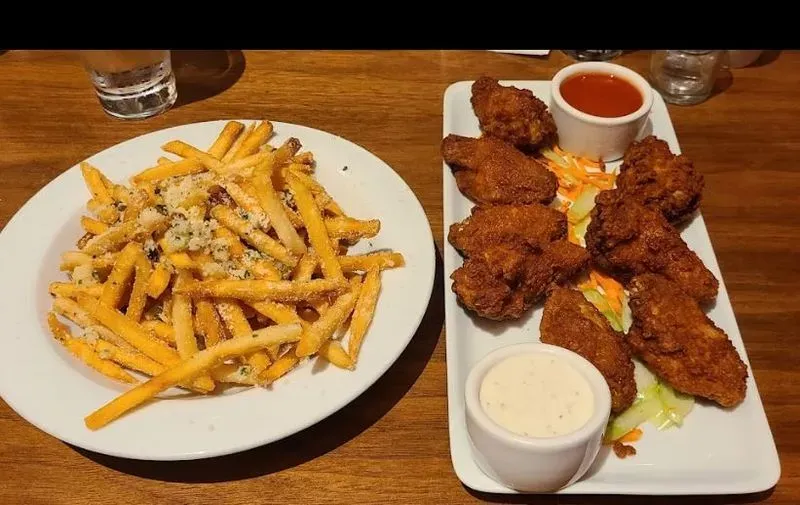 Cypress Lounge & Wine Bar