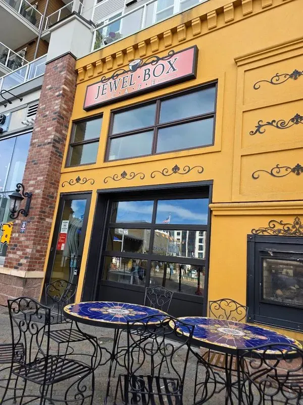 Jewel Box Cafe