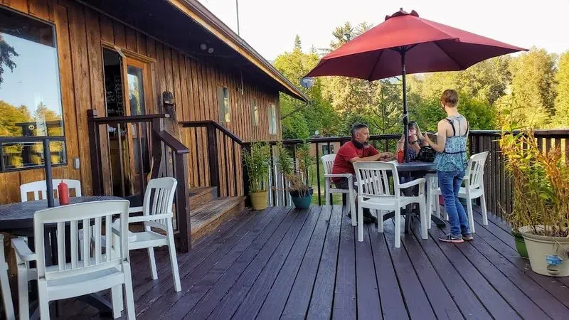 Geoduck Restaurant & Lounge