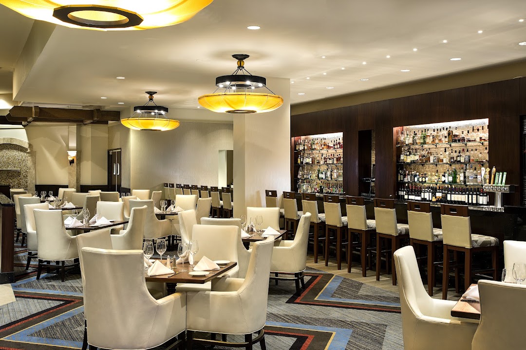 Solarium Kitchen & Bar