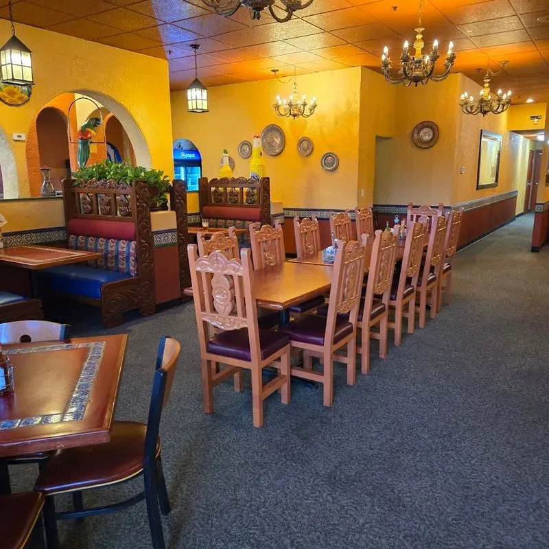 Angelica's Restaurant & Lounge