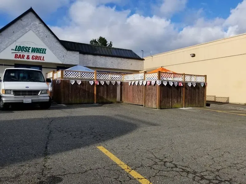 The Loose Wheel Bar & Grill - Tacoma