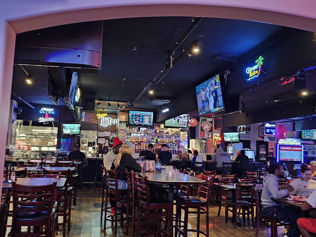 Photo of The Loose Wheel Bar & Grill - Tacoma