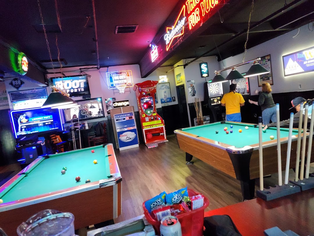 Photo of The Loose Wheel Bar & Grill - Tacoma