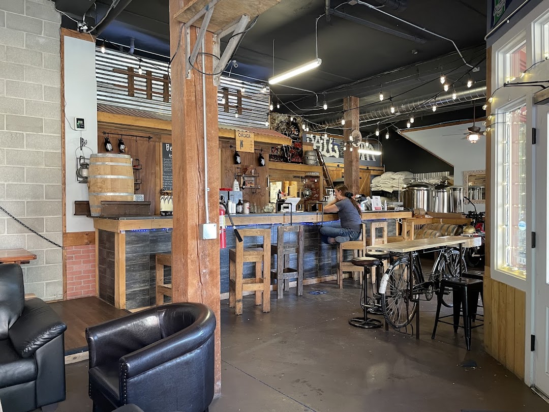 Photo of Rail Hop'n Brewing co and pizza