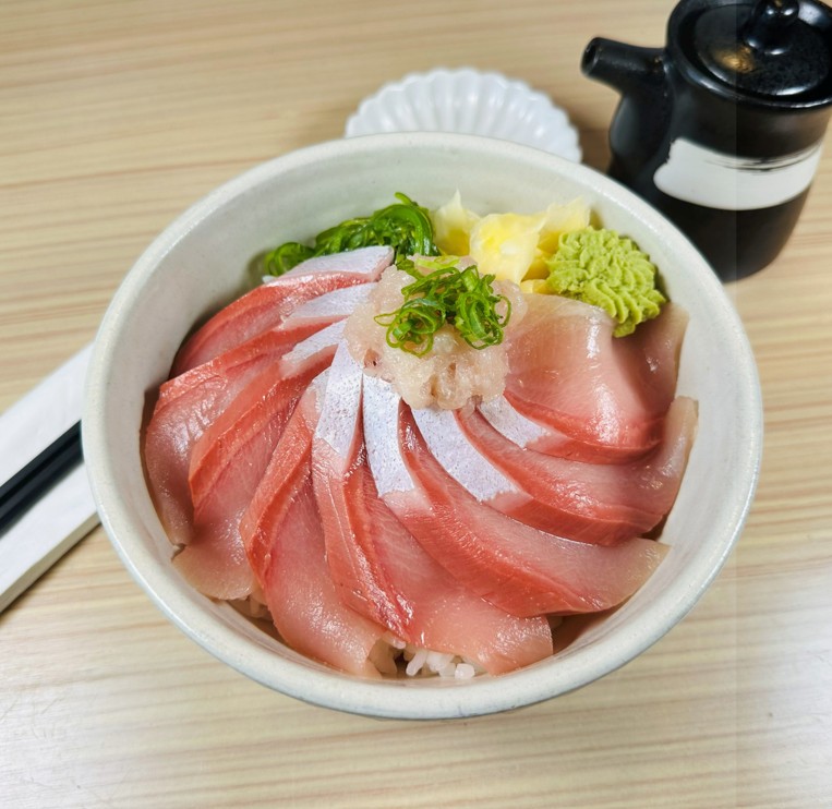 Photo of SUSHI & BOWLS