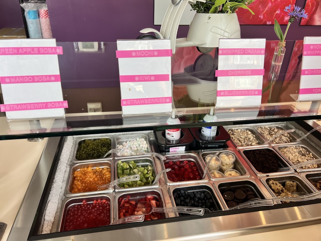 Photo of Grooveberries Frozen Yogurt