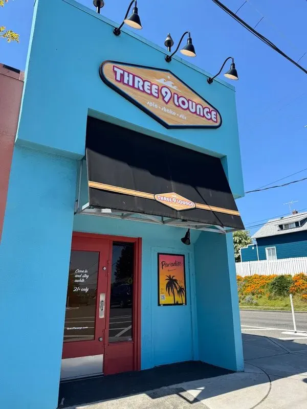 Three 9 Lounge
