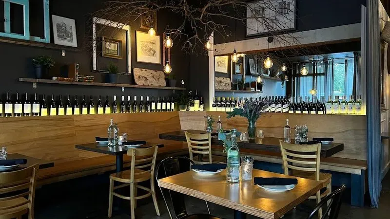 FIVE Restaurant