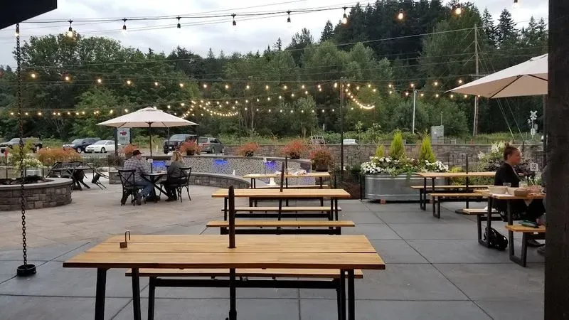 Farm 12 Restaurant