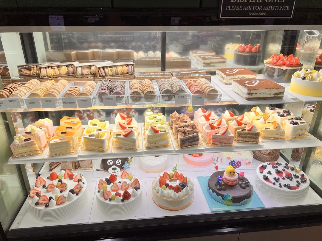 Photo of Tous les Jours Bakery Café - Bellevue