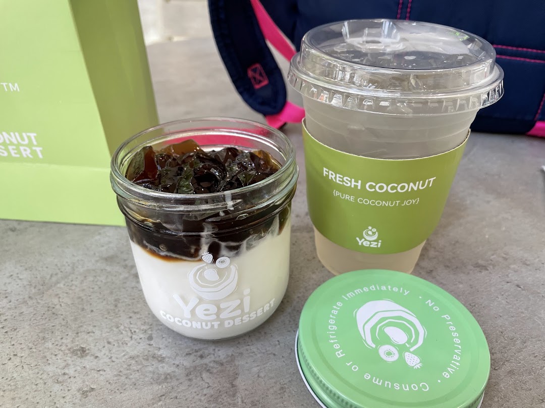 Photo of Yezi Coconut Dessert (Bellevue Square)