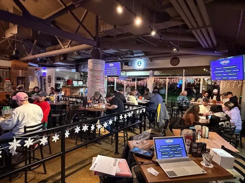 Riverbend Bar & Grill