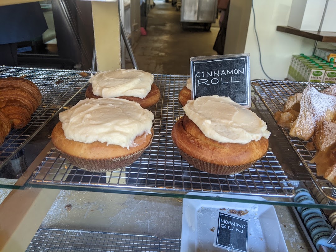 Photo of Rosellini’s Fine Cakes & Baked Goods