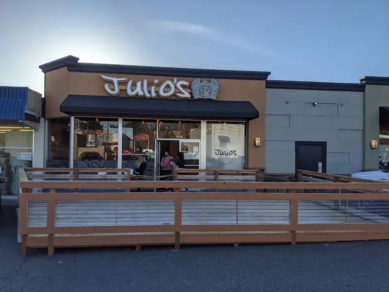 Julio's Restaurant