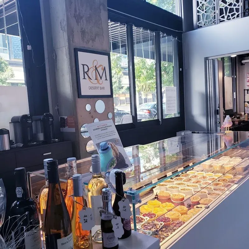 R+M Dessert Bar