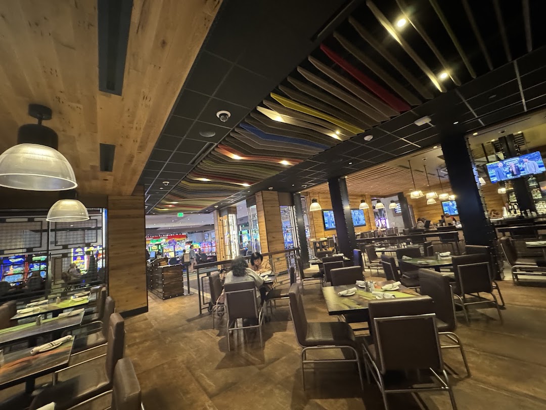Market 253 Seafood House & Raw Bar