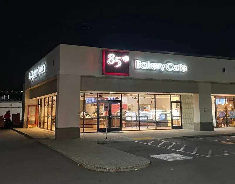 85°C Bakery Cafe - Lynnwood