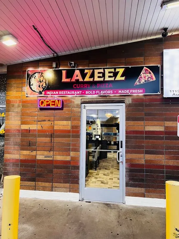 Lazeez curry and Pizza