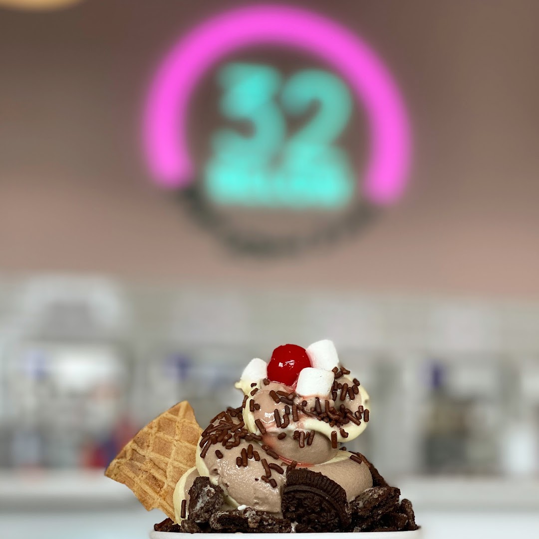 Photo of 32 Below Frozen Yogurt & More