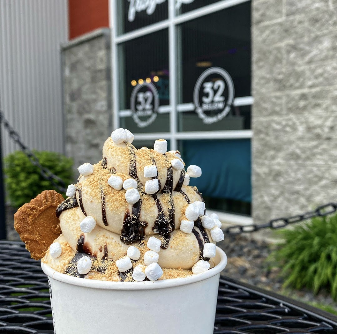 Photo of 32 Below Frozen Yogurt & More