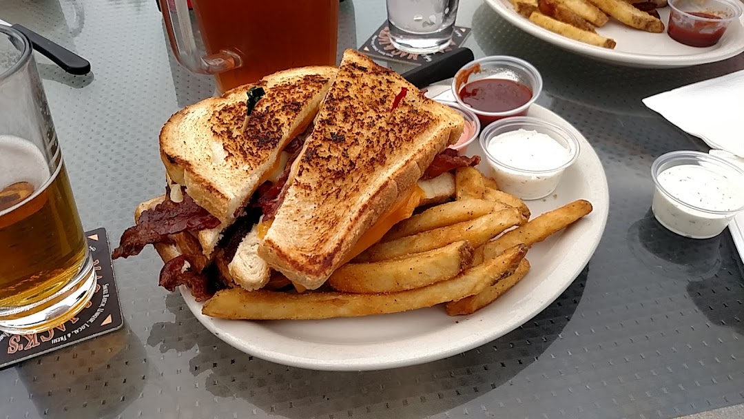 Photo of Sporty's Beef & Brew