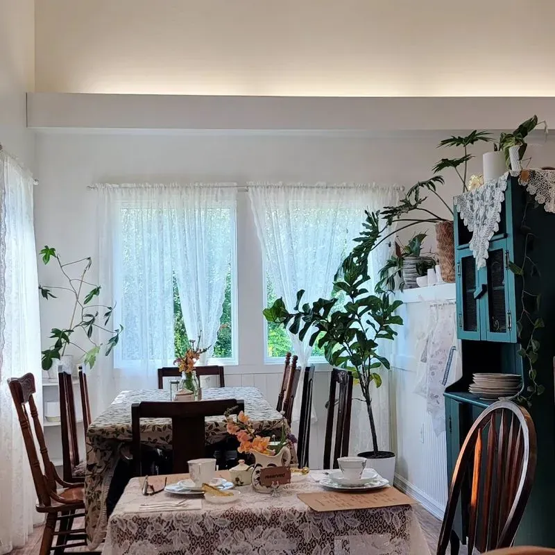 Paisley's Tea Room