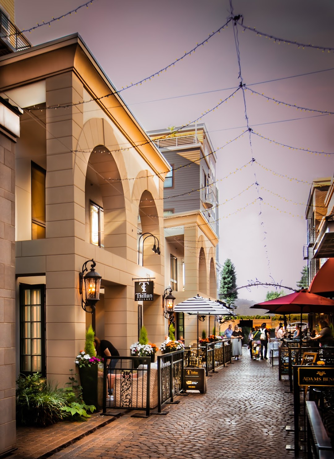 Photo of Tsillan Cellars Woodinville Tasting Room