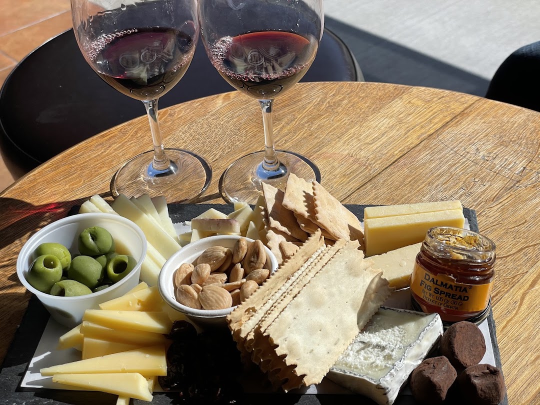 Photo of Tsillan Cellars Woodinville Tasting Room