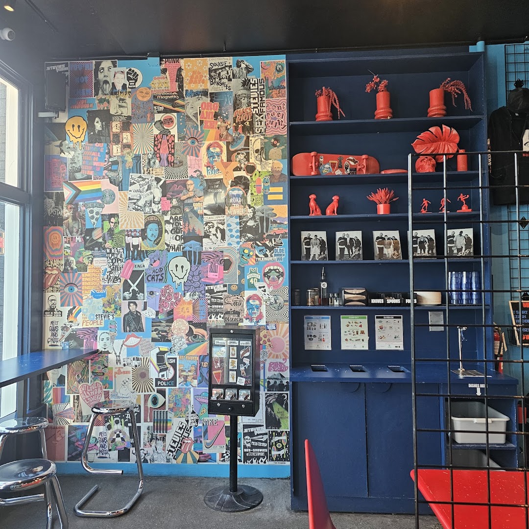 Photo of Stevie's Famous Burien