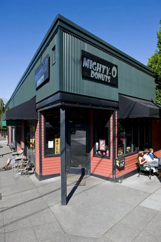 Mighty-O Donuts- Greenlake