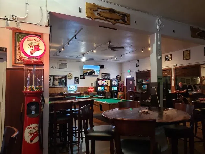 Harvey's Tavern