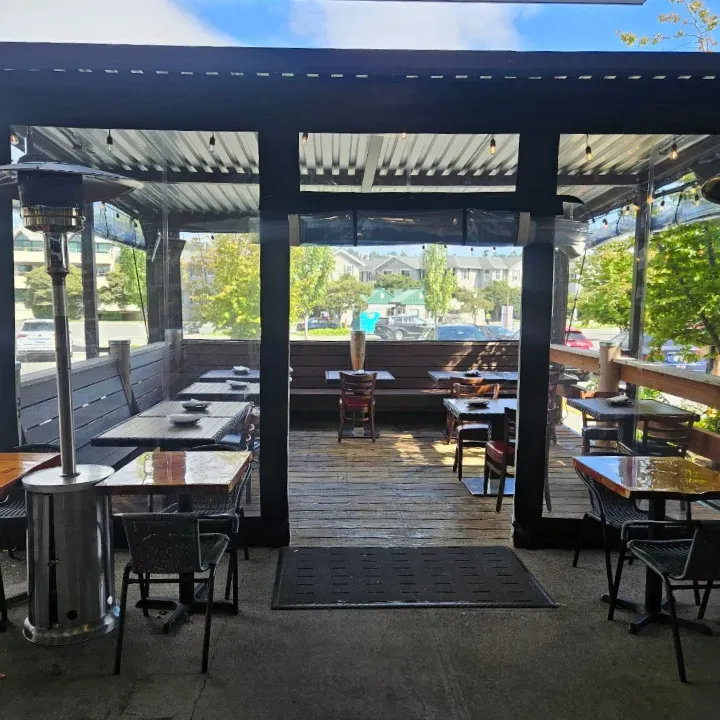 Niles Peacock Kitchen & Bar