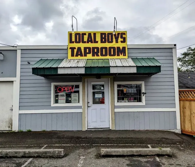 Local Boys Tap Room @ Purdy