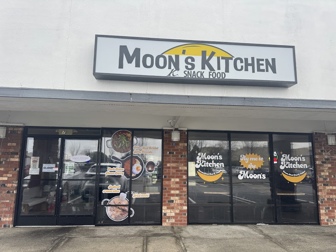 Moon's Kitchen: Korean Street Food & Dessert