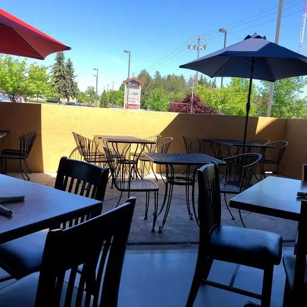 Izumi Sushi & Asian Bistro